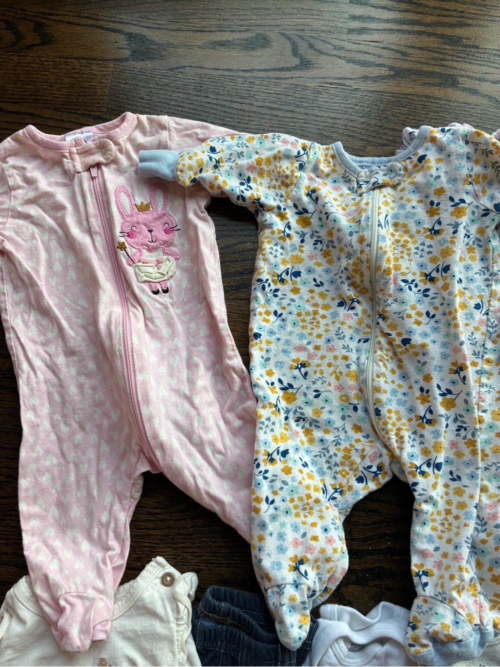 Newborn Bundle - Picture 3 of 9